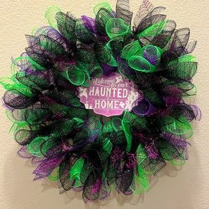 Welcome Halloween Wreath